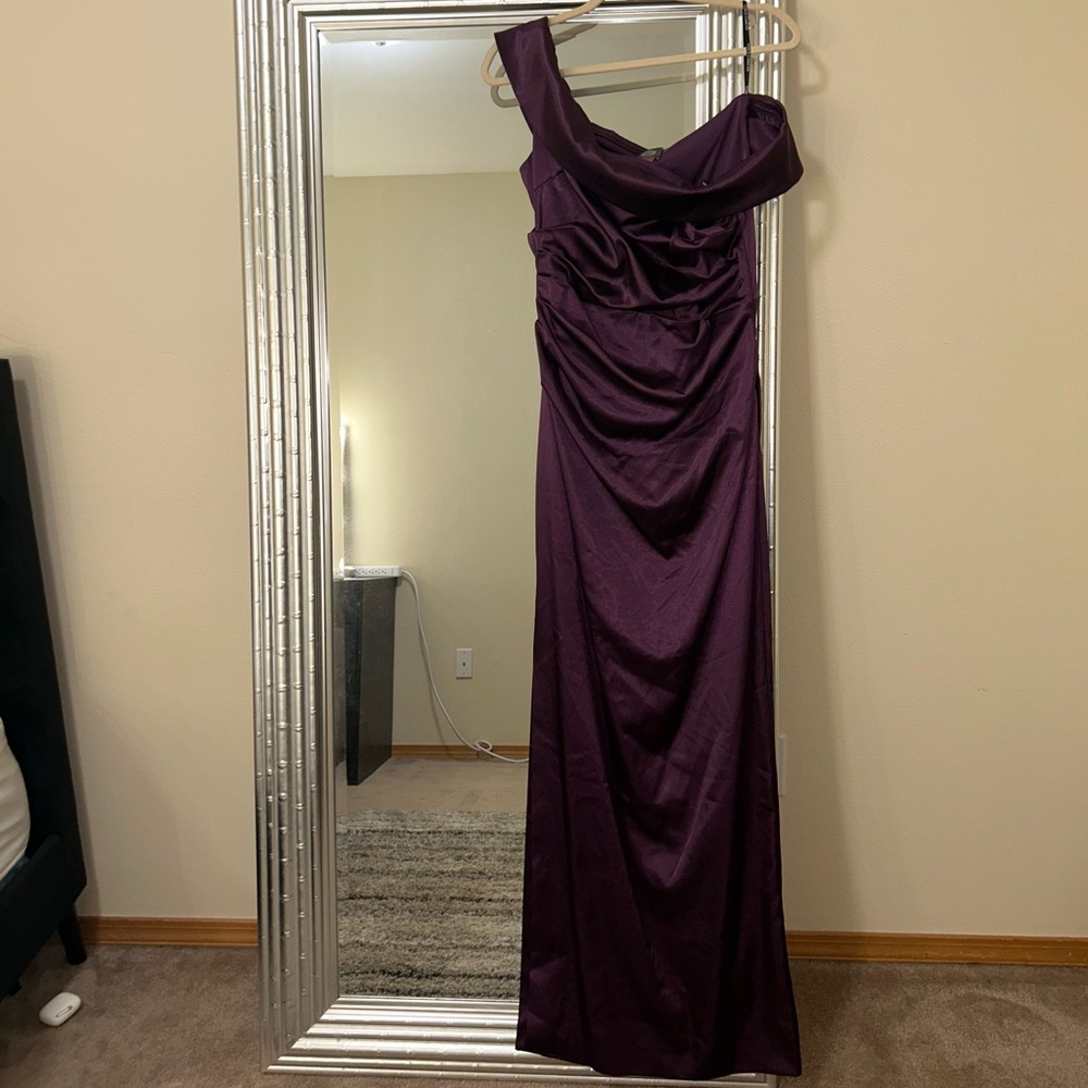 Brand New Vince Camuto Eggplant Gown Size 10